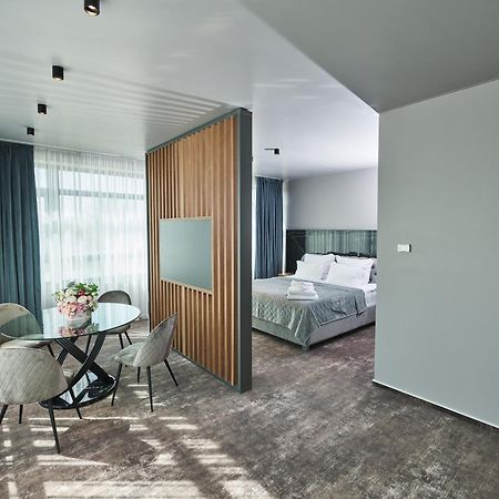 Hotel Emd Bacau Ngoại thất bức ảnh