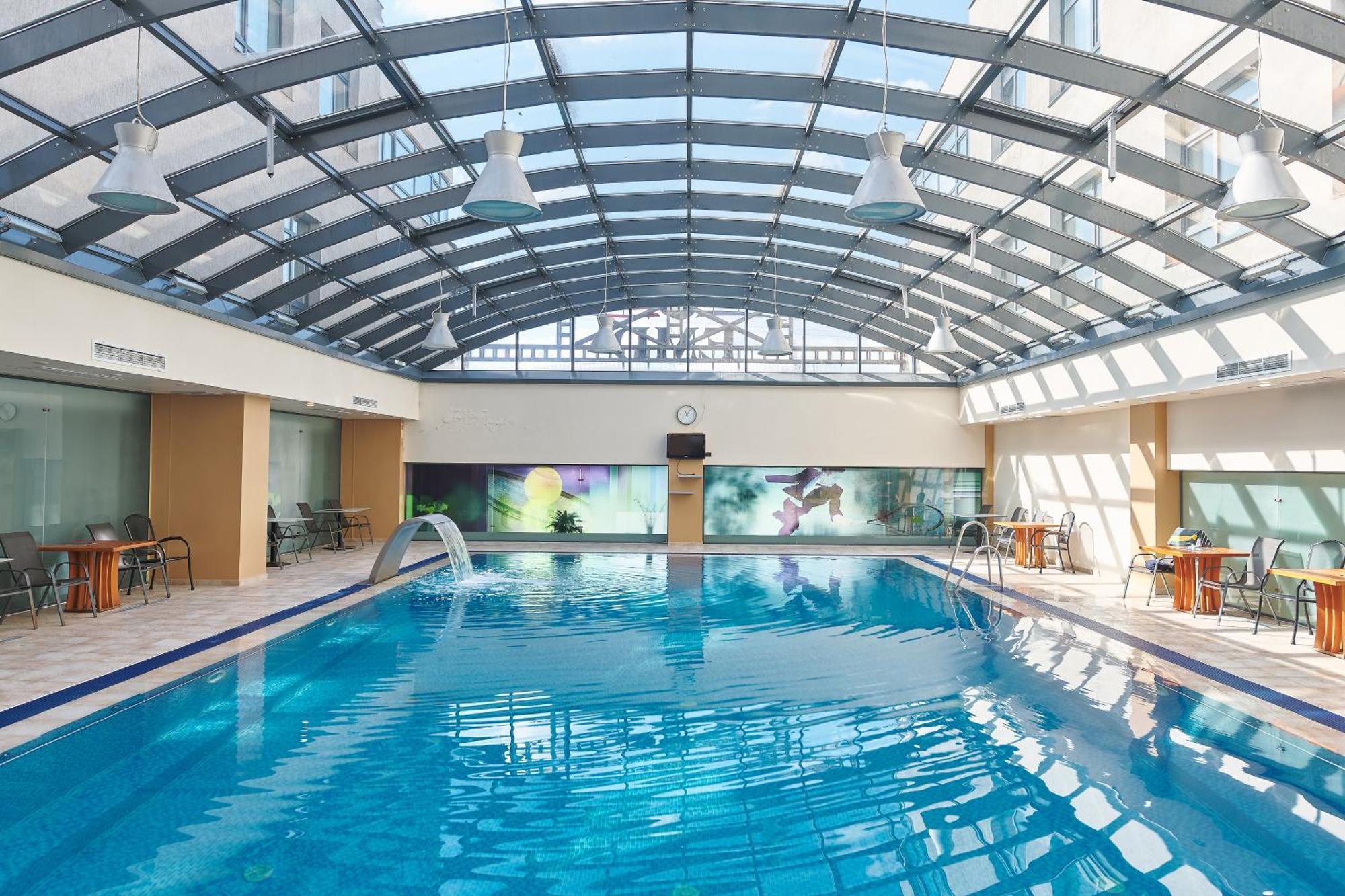 Hotel Emd Bacau Ngoại thất bức ảnh
