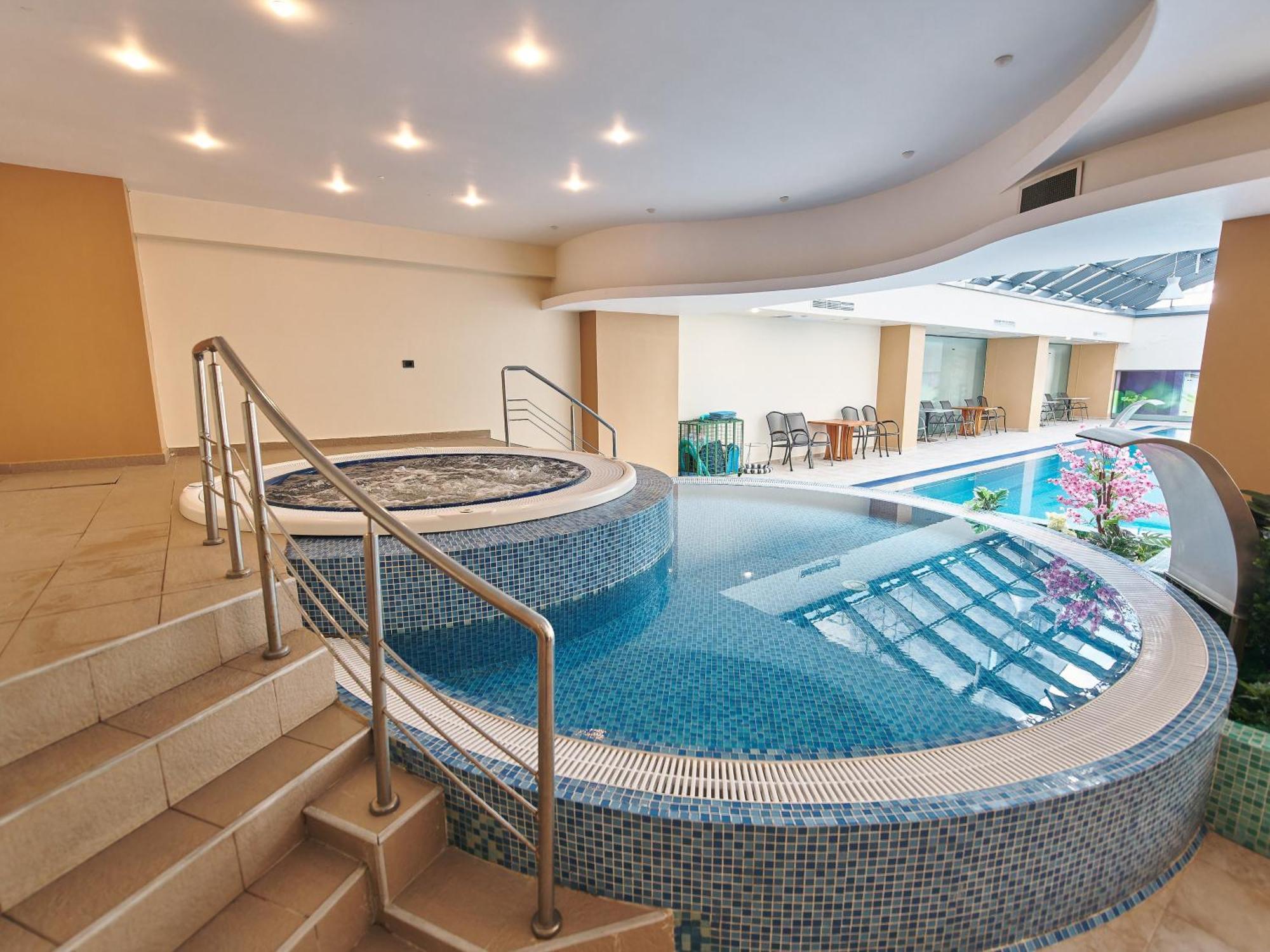 Hotel Emd Bacau Ngoại thất bức ảnh