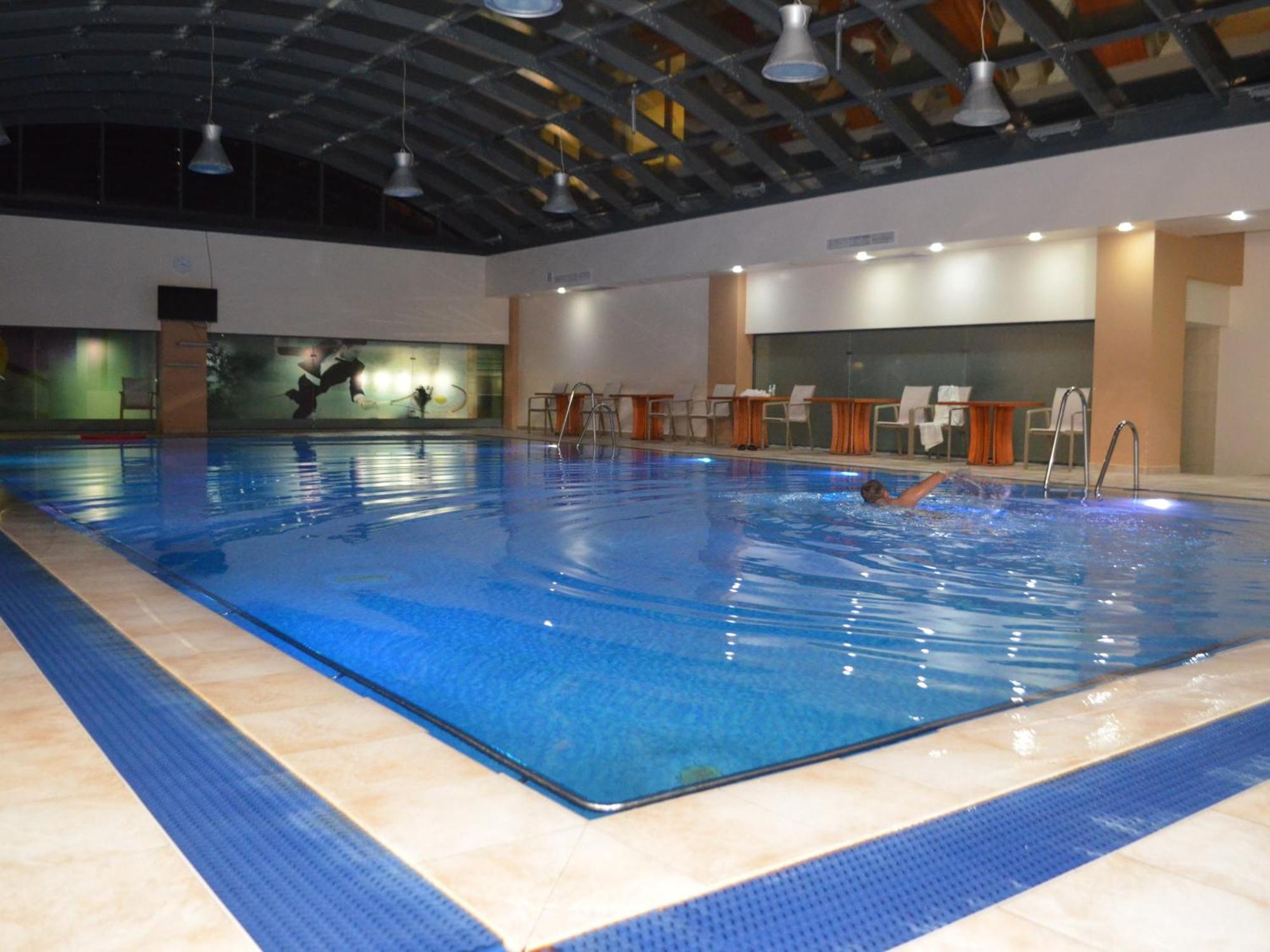 Hotel Emd Bacau Ngoại thất bức ảnh