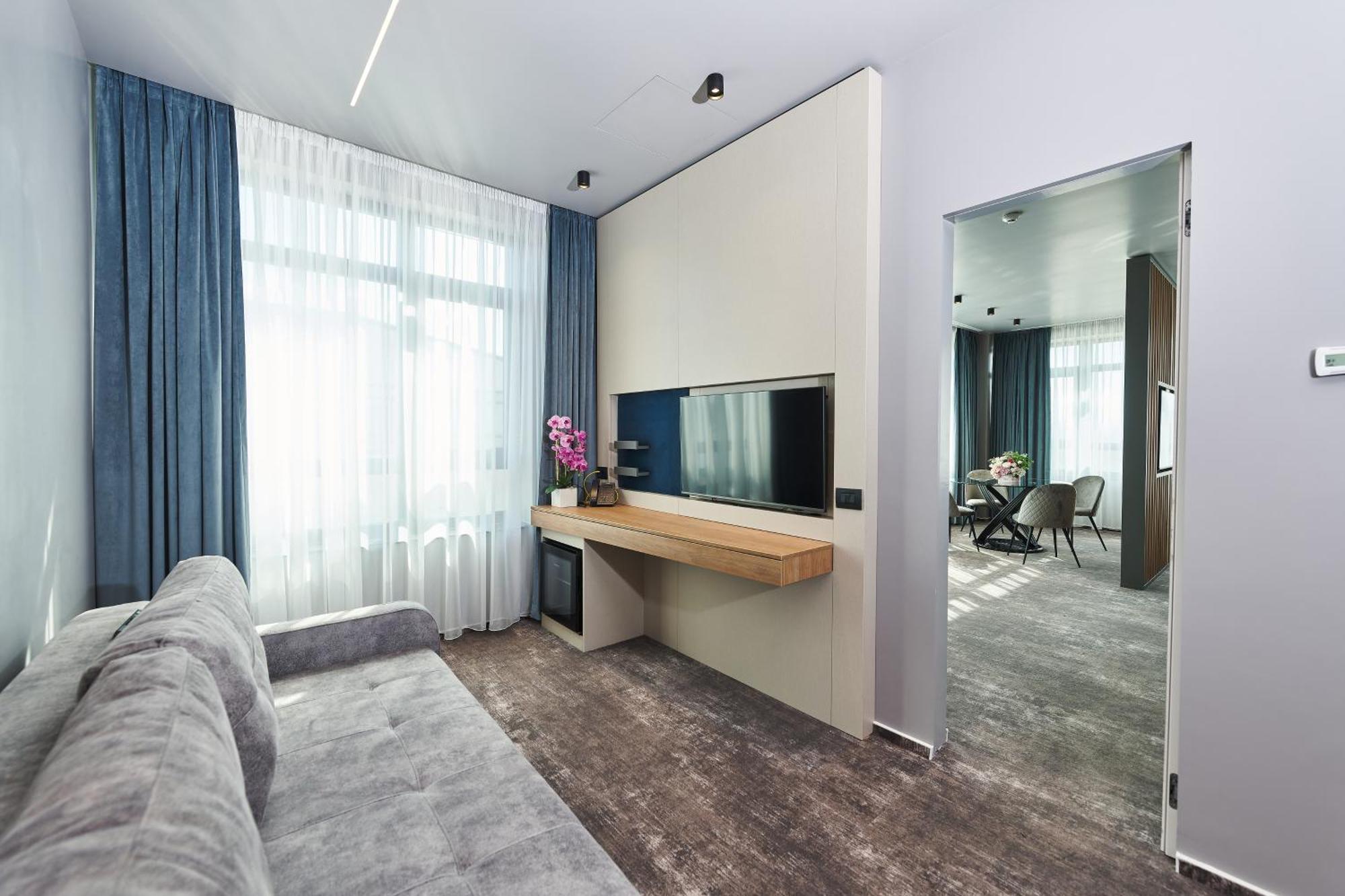 Hotel Emd Bacau Ngoại thất bức ảnh