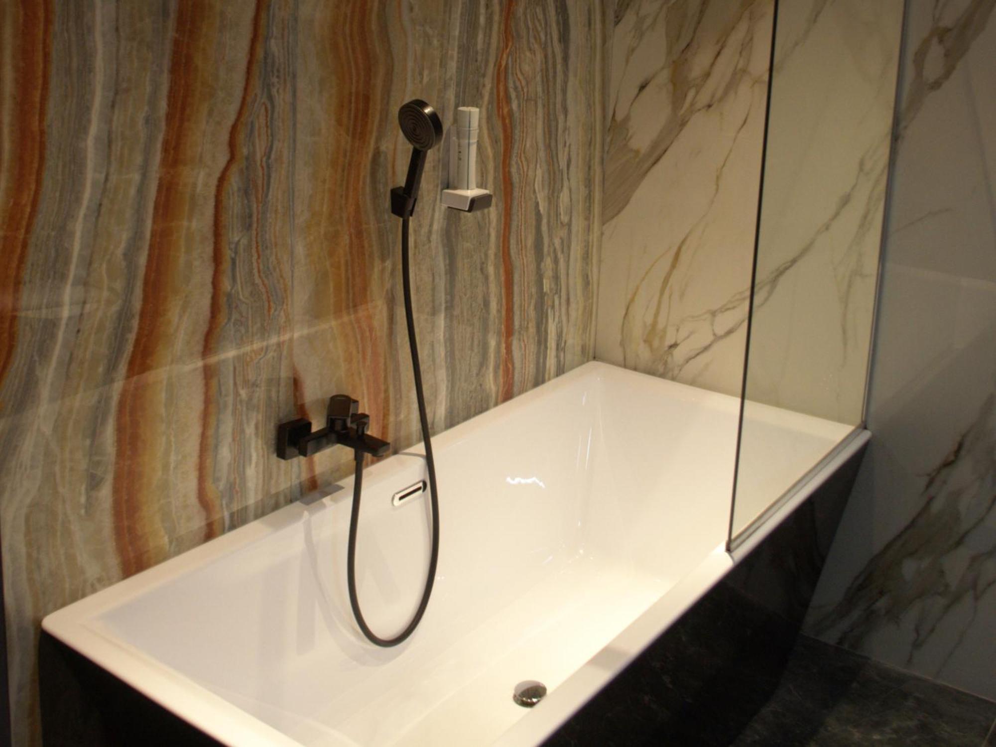 Hotel Emd Bacau Ngoại thất bức ảnh