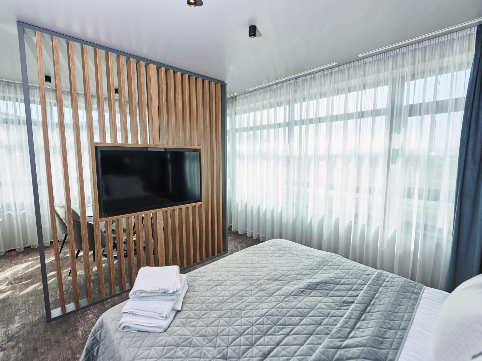 Hotel Emd Bacau Ngoại thất bức ảnh