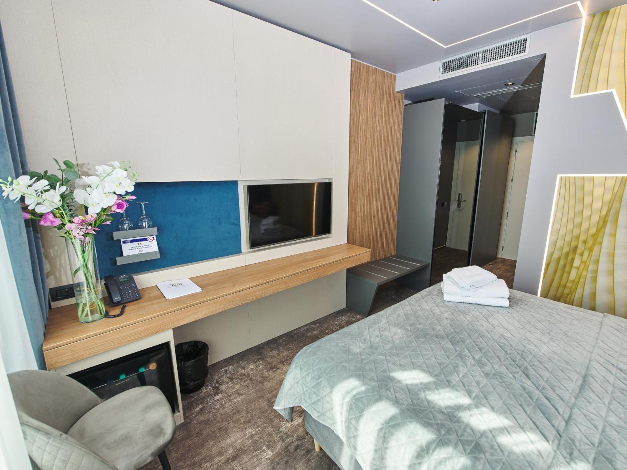 Hotel Emd Bacau Ngoại thất bức ảnh