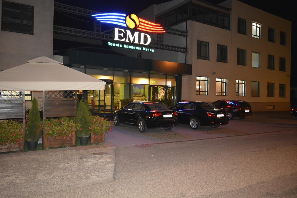 Hotel Emd Bacau Ngoại thất bức ảnh