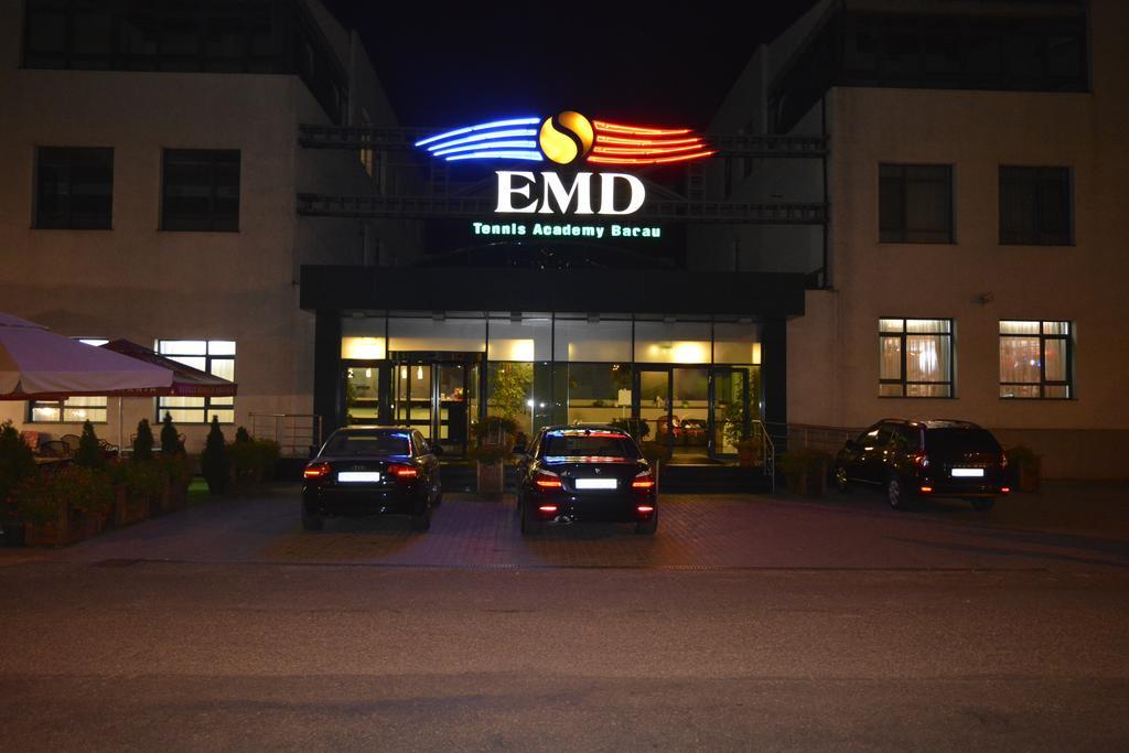 Hotel Emd Bacau Ngoại thất bức ảnh